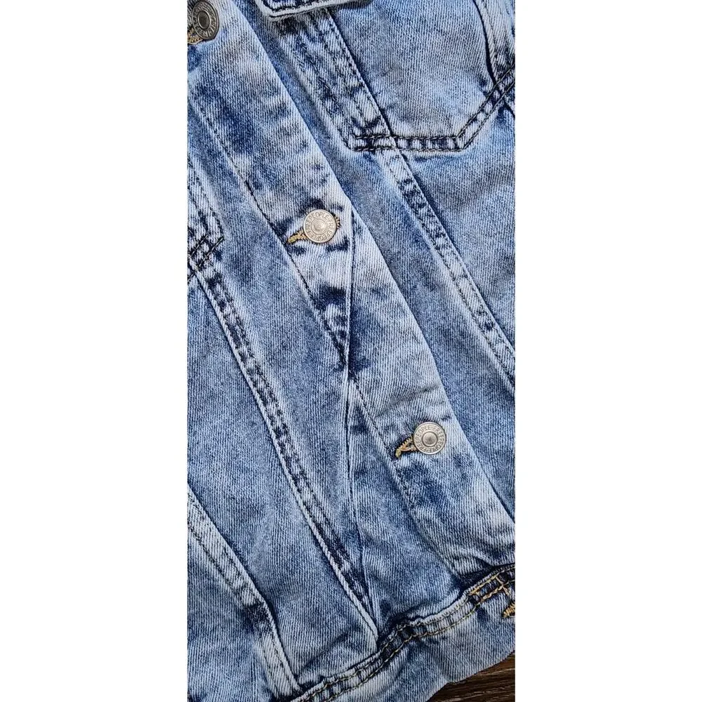 Free People Rumors Denim Jacket – Women’s Size L BOHO STYLE HIPPIE-INSPIRED - Picture 6 of 7